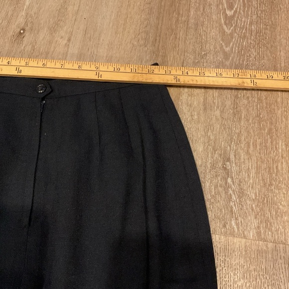 Pencil Skirt - Zip Up Back Navy Blue - 100% Polyester - Ladies Size 4P - Picture 6 of 8